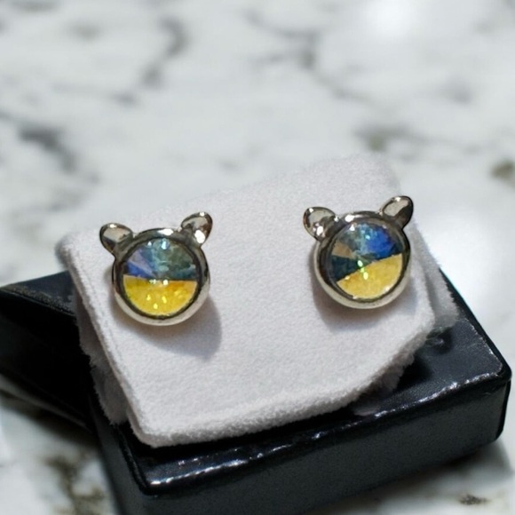 🇨🇦🆕5th Avenue Blue Swarovski Crystal Cat Earrings - Picture 1 of 10